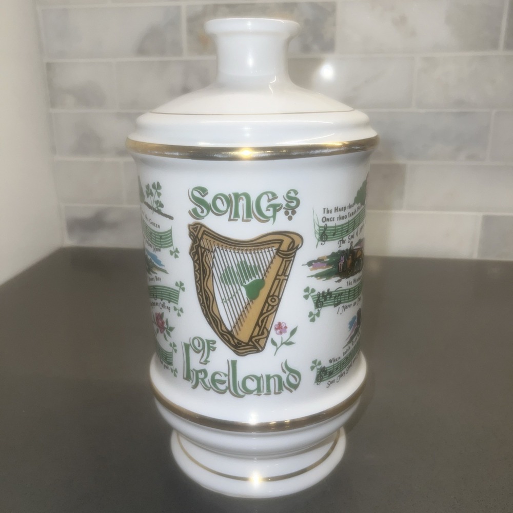 1974 Old Fitzgerald Collectors Gallery Porcelain "Songs of Ireland" NO LID